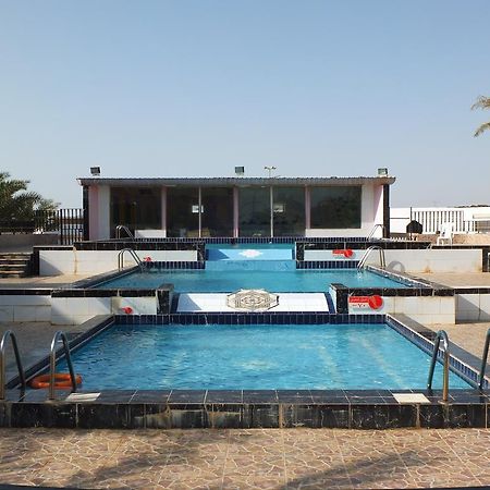 Al Ahmadi Plaza Resort Janbu Zewnętrze zdjęcie