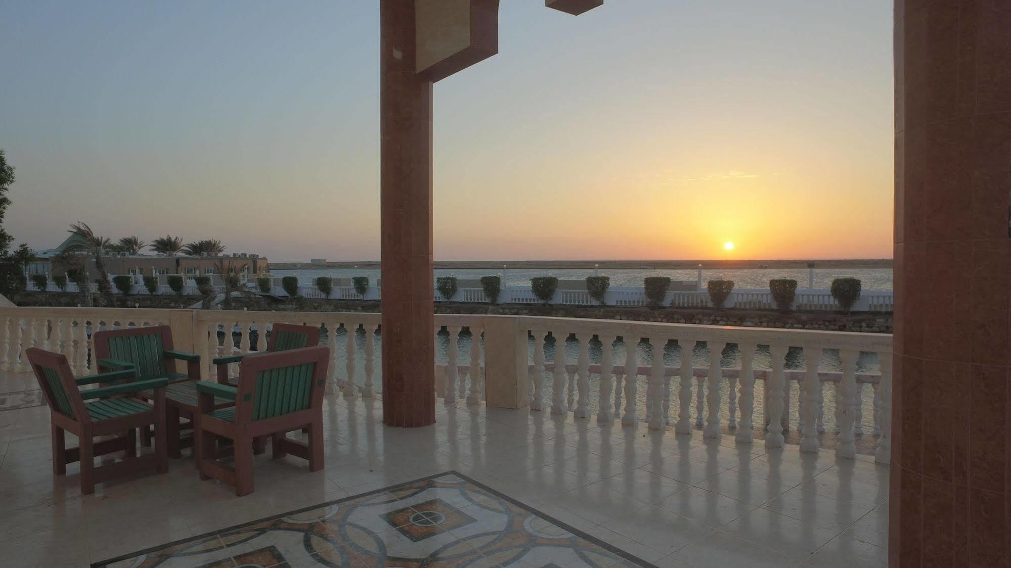 Al Ahmadi Plaza Resort Janbu Zewnętrze zdjęcie